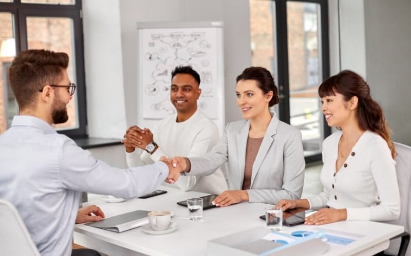 Effective Communication with Recruiters