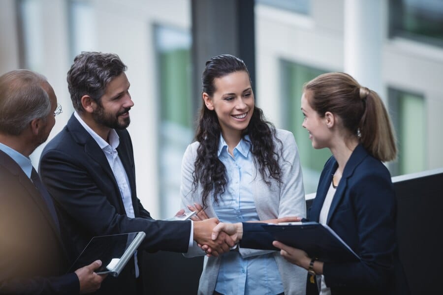 How to Work with Recruiters (Candidate Guide)