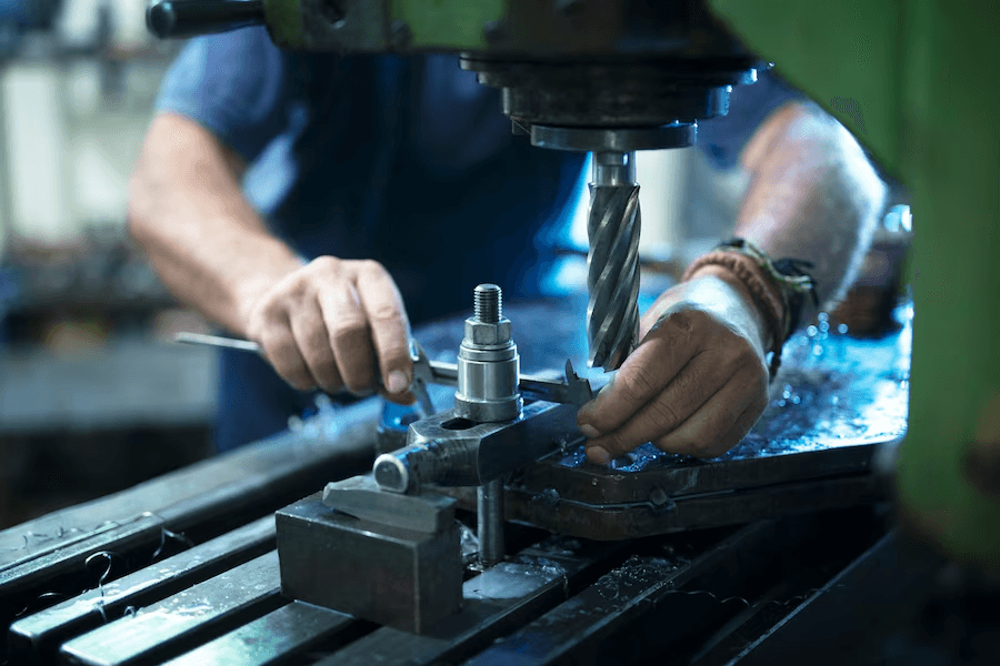 The Impact of Technology on Hiring in the Manufacturing Industry