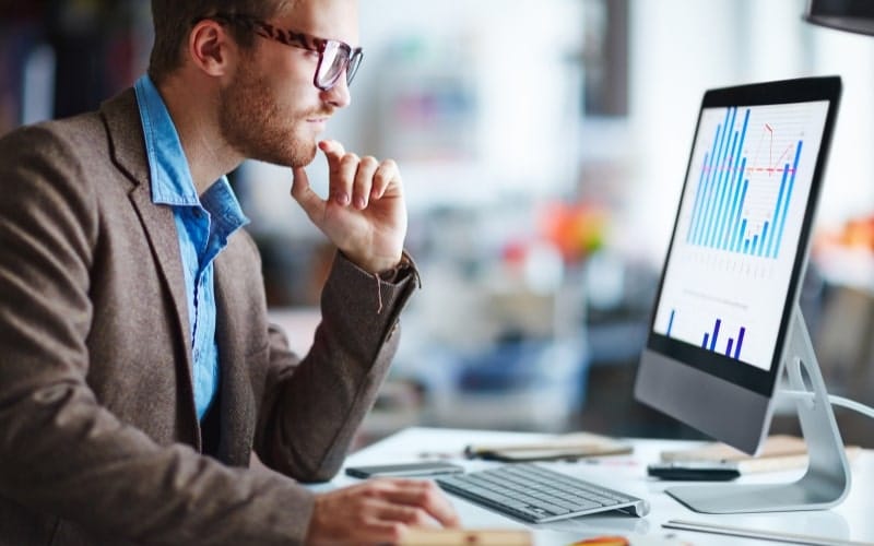 Monitoring Performance and Providing Feedback