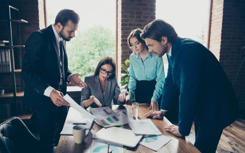 Benefits of Executive Search Firms for C-Level Recruitment - 10 Exclusive Benefits of Executive Search Firms for C-Level Recruitment benefits 5