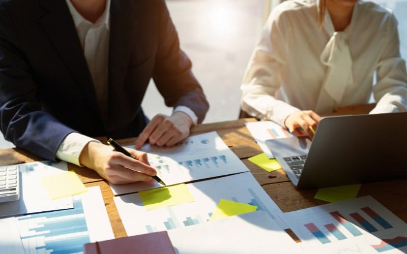 Qualities of a Successful Chief Financial Officer - 6 Essential Qualities of a Successful Chief Financial Officer (CFO) Qualities 3
