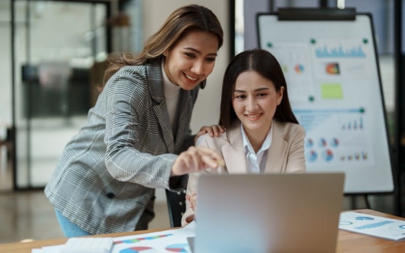 Benefits of Leveraging a C-Level Search Firm - 6 Key Benefits of Leveraging a C-Level Search Firm benefits 6