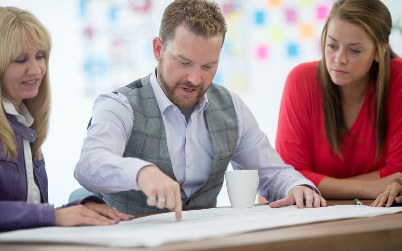 Methods for Recruiting C-Suite Executives for Turnaround Companies - 6 Proven Methods for Recruiting C-Suite Executives for Turnaround Companies - Method 4