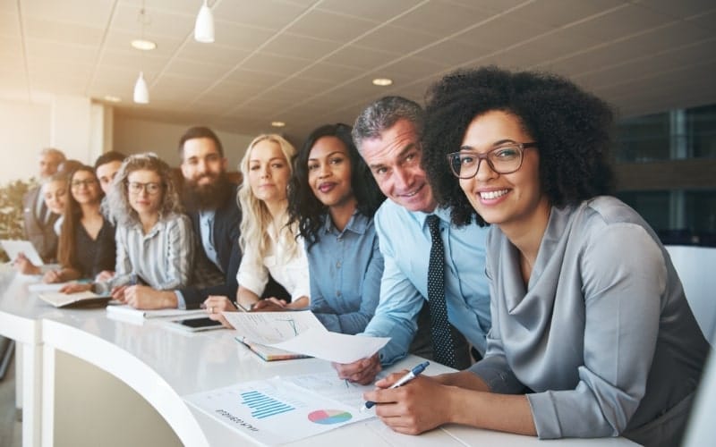 7 Dynamic Strategies for Recruiting Diverse C-Suite Executives-min
