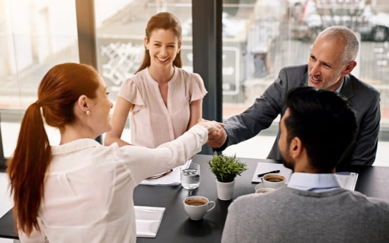 Strategies for Recruiting Diverse C-Suite Executives - 7 Dynamic Strategies for Recruiting Diverse C-Suite Executives strategie 1
