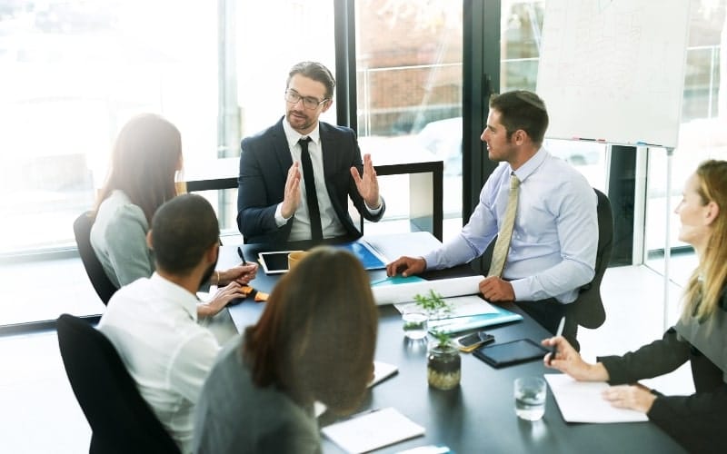 C-Level Executive Onboarding - 7-Effective-Approaches-to-C-Level-Executive-Onboarding-effective-6