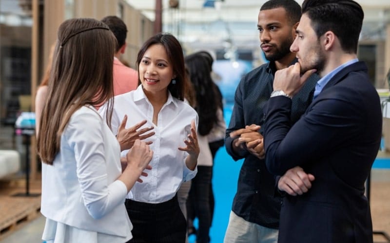 Strategies for Attracting Passive C-Level Candidates - 8 Alluring Strategies for Attracting Passive C-Level Candidates alluring 2