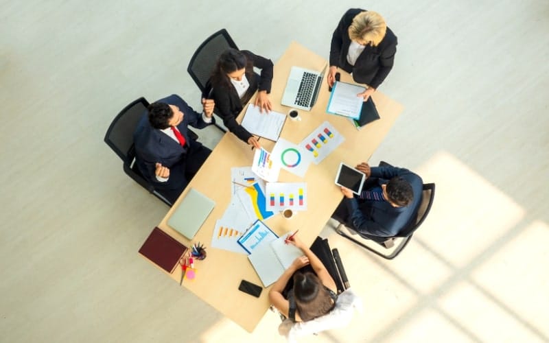 Tactics for Recruiting C-Suite Executives for Startups - 8 Critical Tactics for Recruiting C-Suite Executives for Startups - Tactic 5