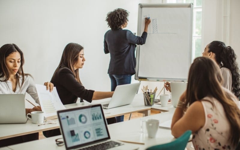 Techniques for Managing C-Level Transitions - 8-Empowered-Techniques-for-Managing-C-Level-Transitions-empowered-8