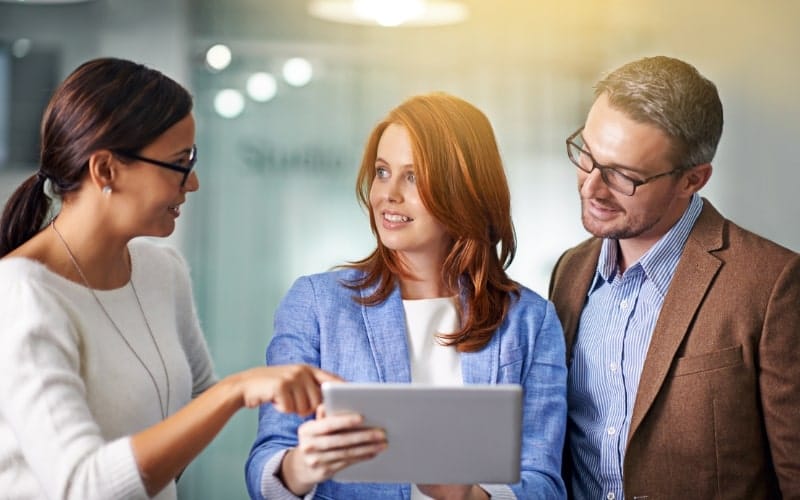 8-Essential-Factors-for-Recruiting-a-Chief-Information-Officer-CIO