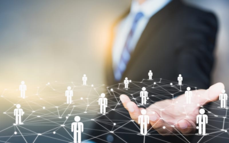 8 Exclusive Leadership Traits for Recruiting Forward-Thinking C-Suite Executives