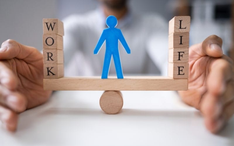 Ways to Retain Top C-Level Talent - 9 Astonishing Ways to Retain Top C-Level Talent 3