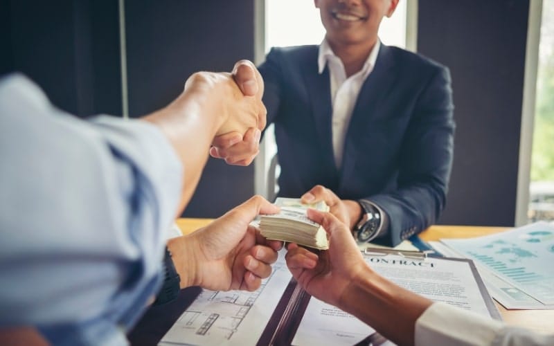 Methods for Attracting Global C-Level Talent - 9 Proven Methods for Attracting Global C-Level Talent method 3