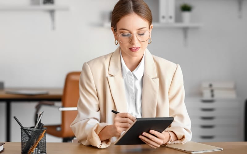 Executive Search Trend - AI-Enabled Continuous Candidate Engagement