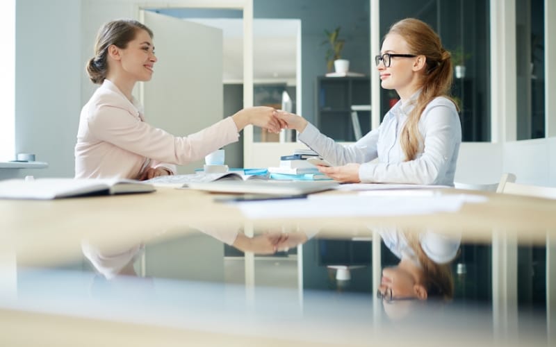 Recruiting Passive Candidates - Build a Strong Employer Brand