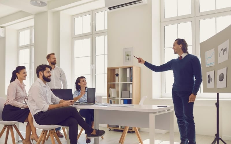 Diversity and Inclusion in Hiring - Diversity & Inclusion in Leadership