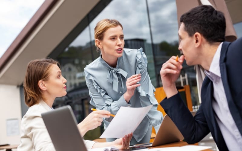 Strong Employer Brand - Engage with Executives Through Tailored Recruitment Campaigns