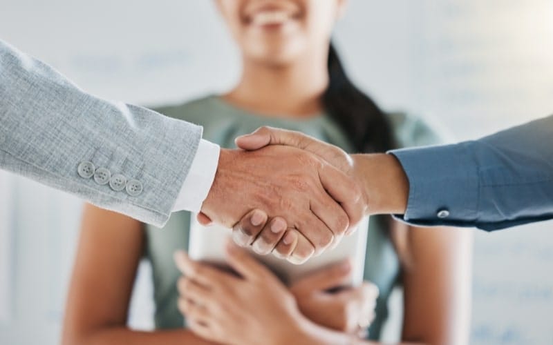 Strategies for Recruiting C-Level Executives - Strategies for Recruiting C-Level Executives- Tip7