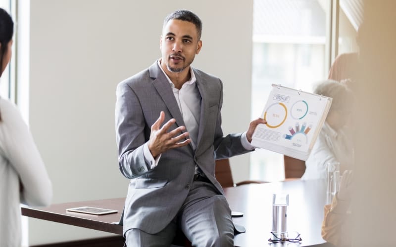 C-Level Hiring Made Easy: The Role of Executive Headhunters in 2025