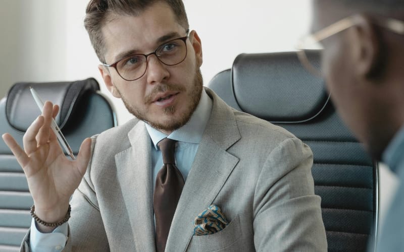 Common Mistakes to Avoid When Working with an Executive Headhunter