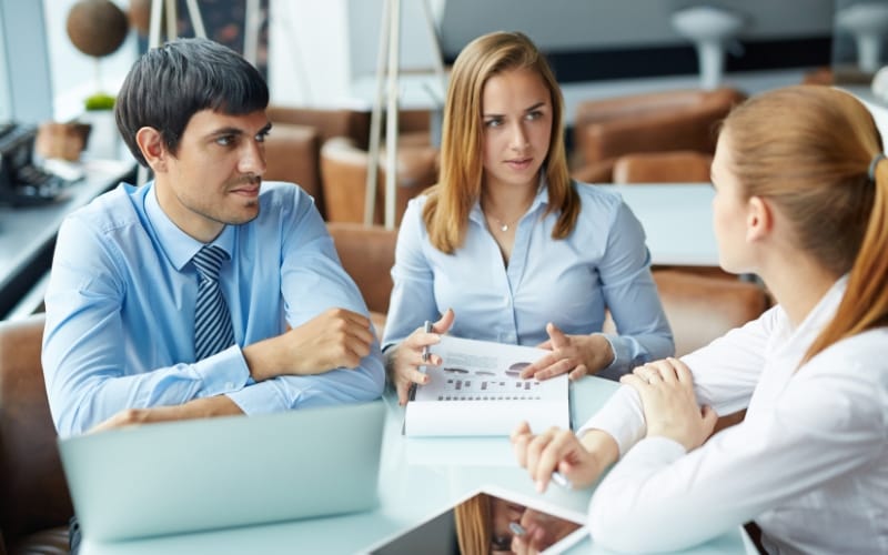 Aligning Business Cycles with C-Suite Recruitment