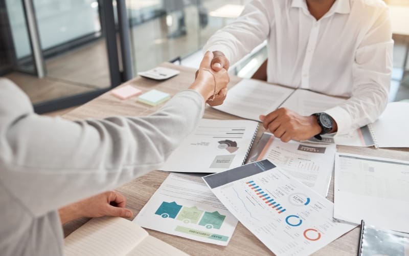 Key Phases of C-Level Onboarding: Pre-Arrival to the First 90 Days