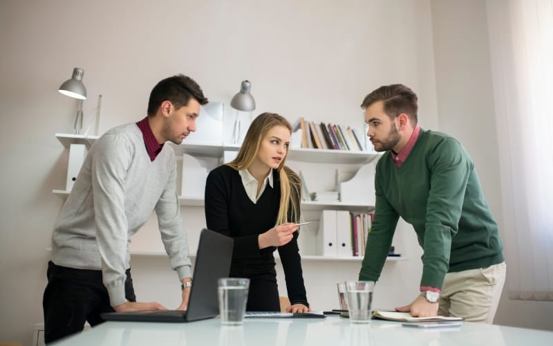 Long-Term Benefits of Partnering with Niche Executive Recruiters