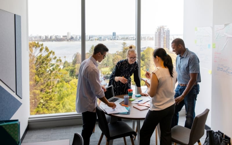 Tailored Recruitment Strategies for Building High-Performing Leadership Teams